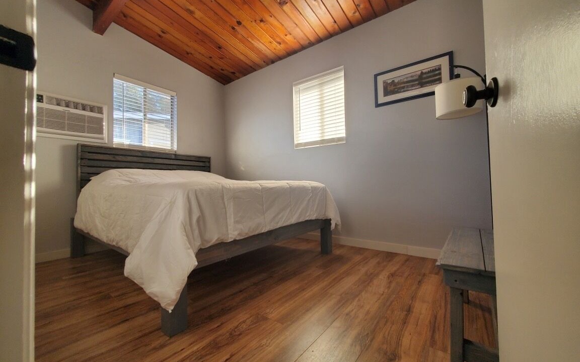 Photo of Bedroom in Bodfish