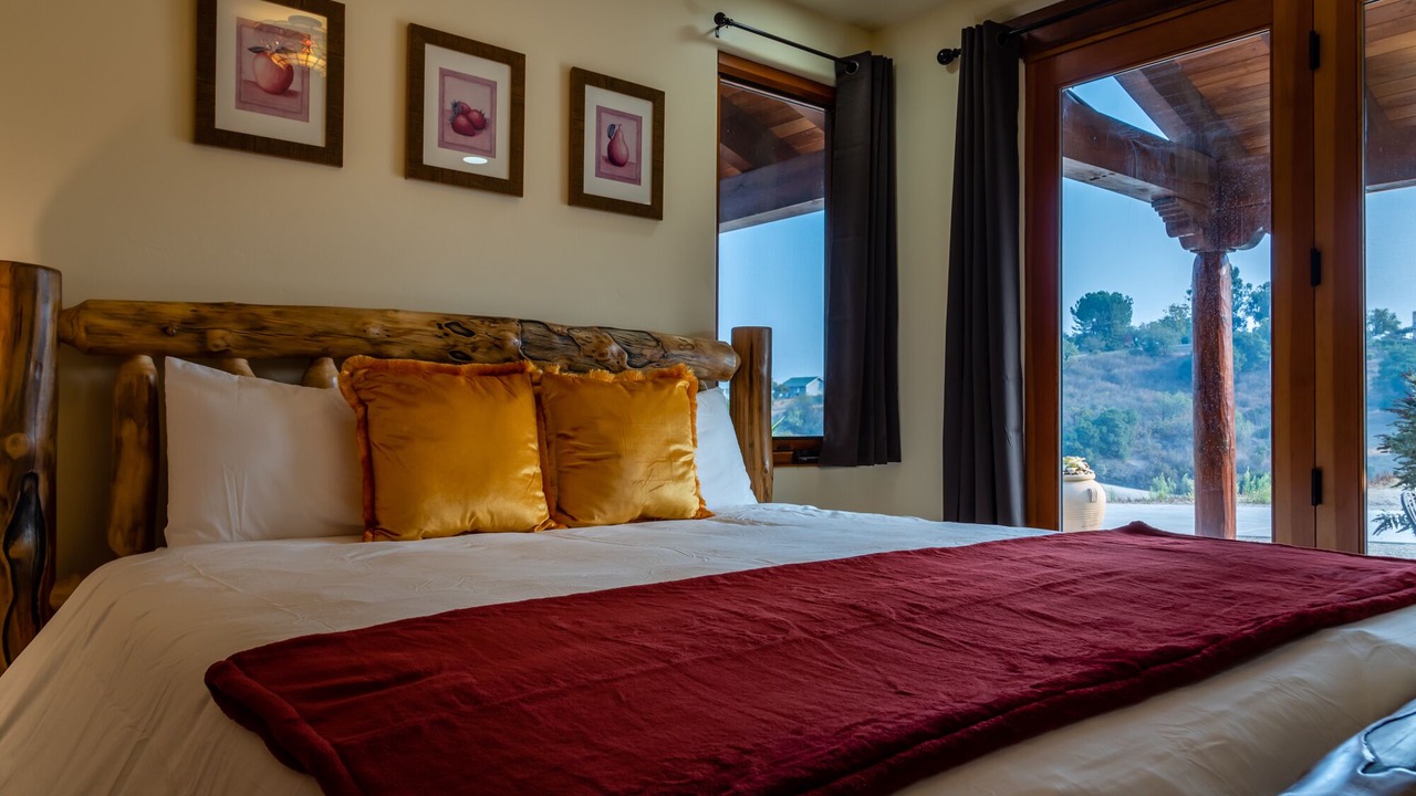 Photo of Bedroom in Templeton