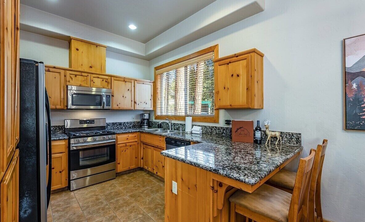 Photo of Kitchen in Shaver Lake