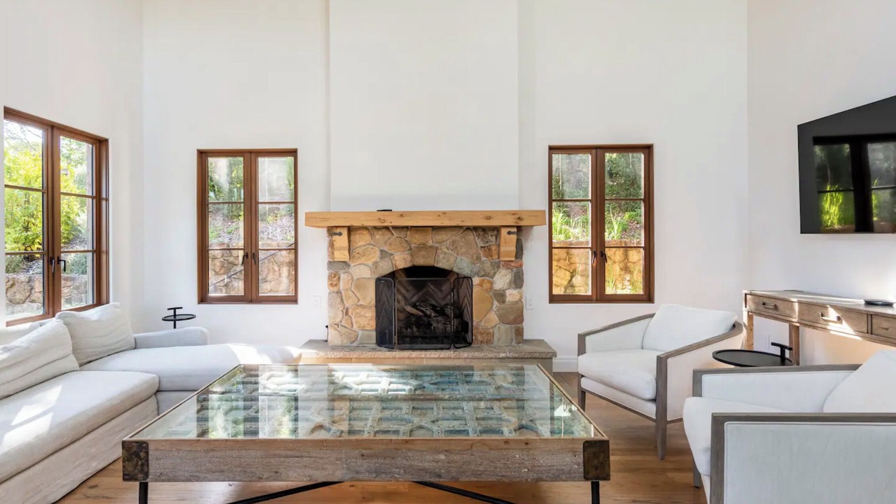 Photo of Livingroom in Woodside