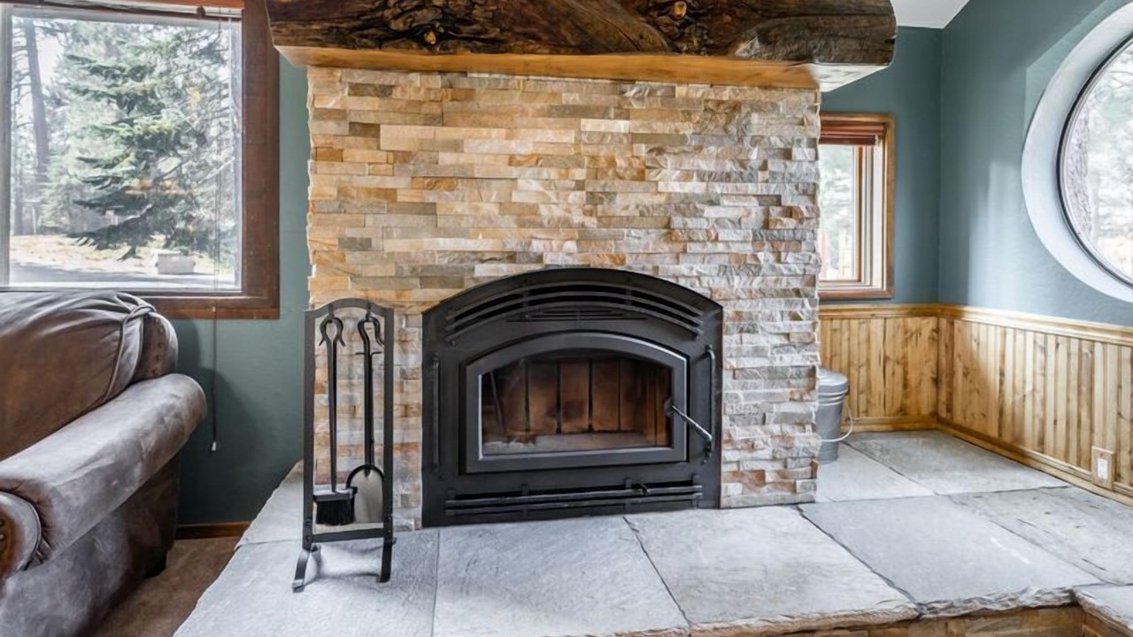 Photo of Livingroom in Mammoth Lakes