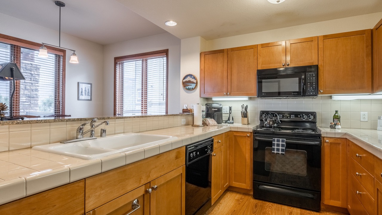 Photo of Kitchen in Mammoth Lakes