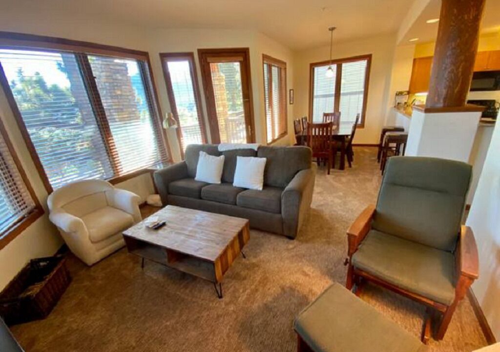 Photo of Livingroom in Mammoth Lakes