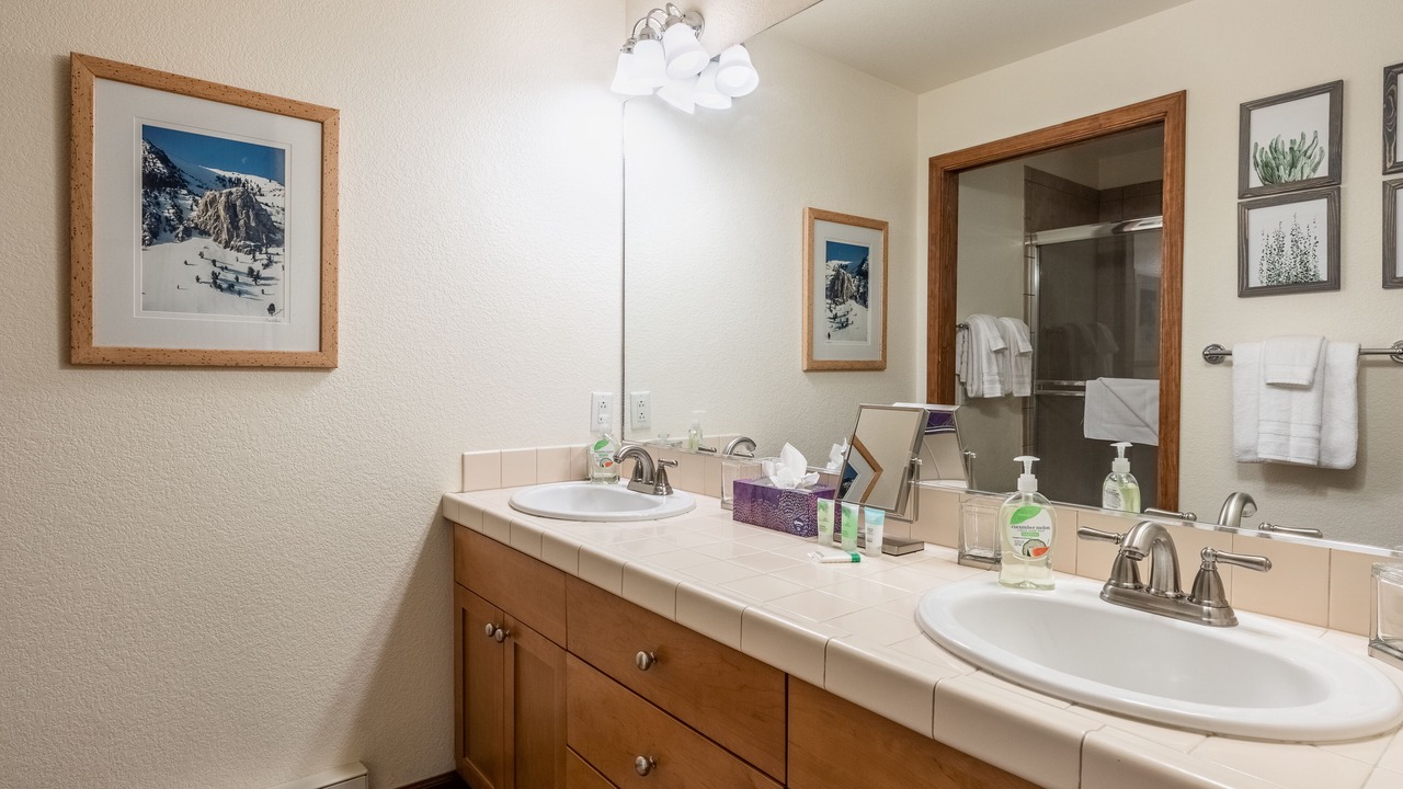 Photo of Bathroom in Mammoth Lakes