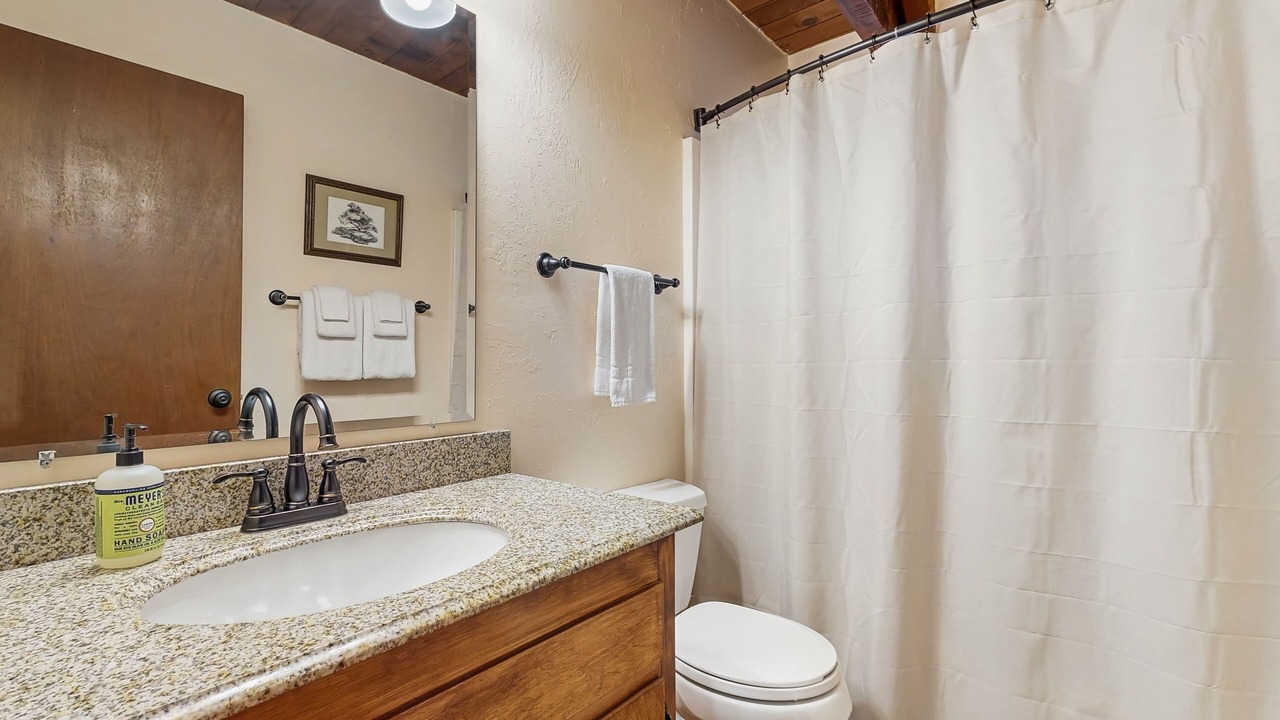 Photo of Bathroom in Groveland