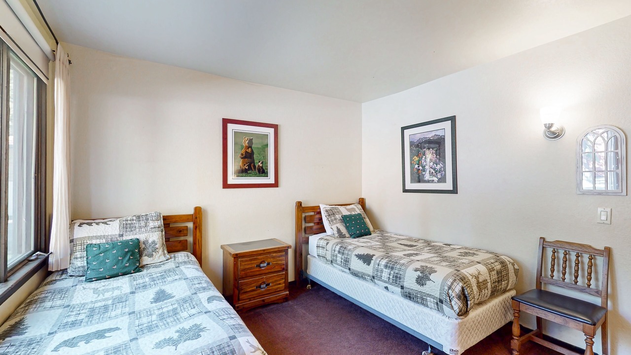 Photo of Bedroom in Mammoth Lakes