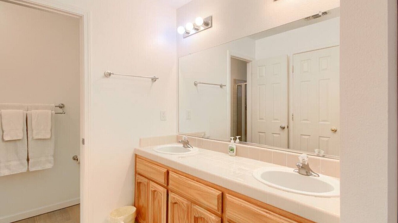 Photo of Bathroom in Mariposa