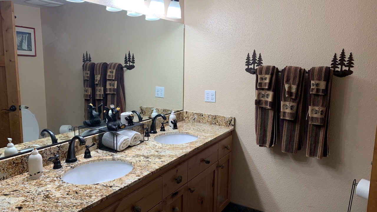 Photo of Bathroom in Oakhurst
