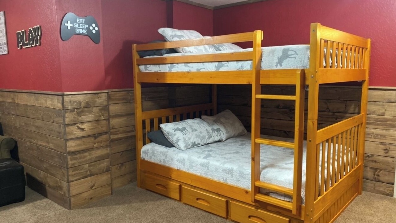 Photo of Bedroom in Cold Springs