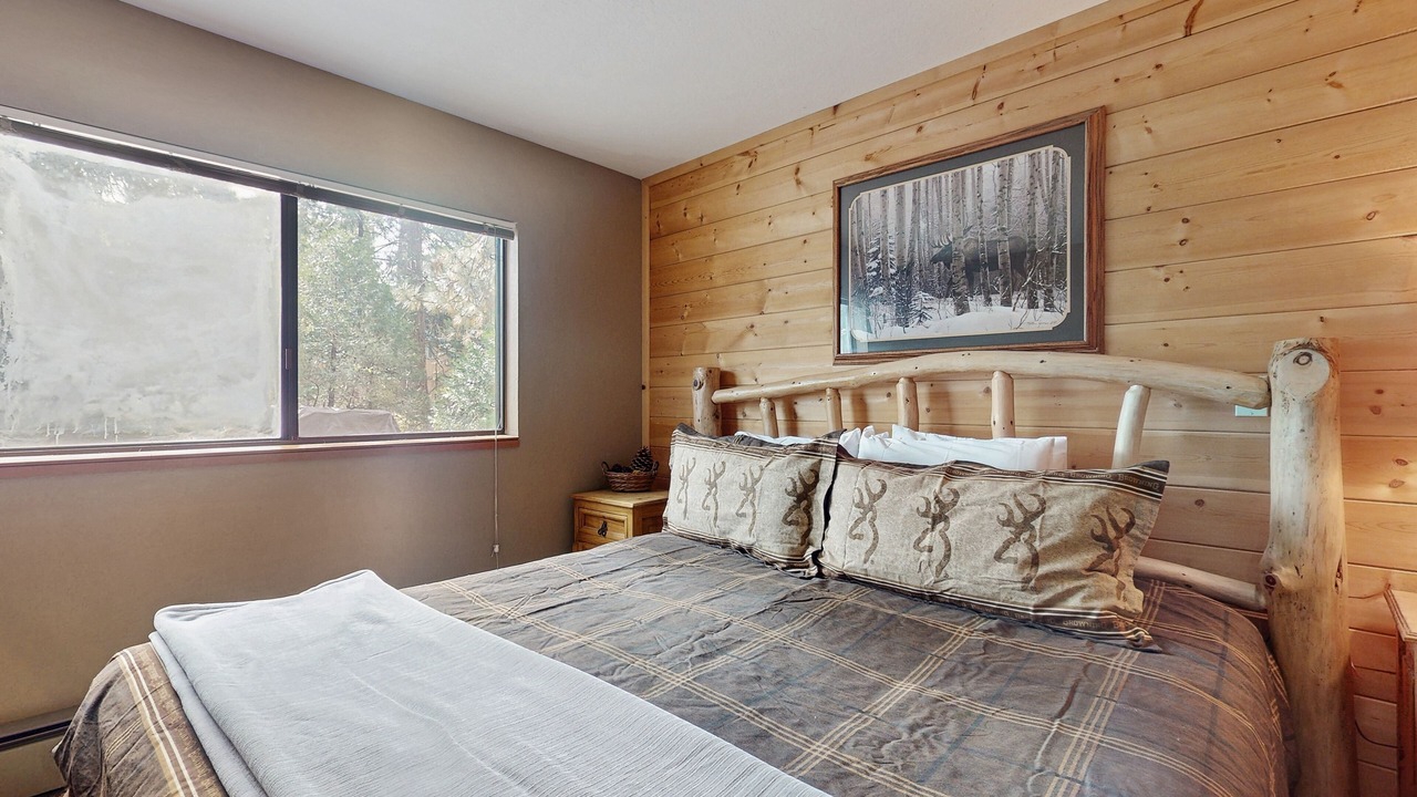 Photo of Bedroom in Sierra Cedars