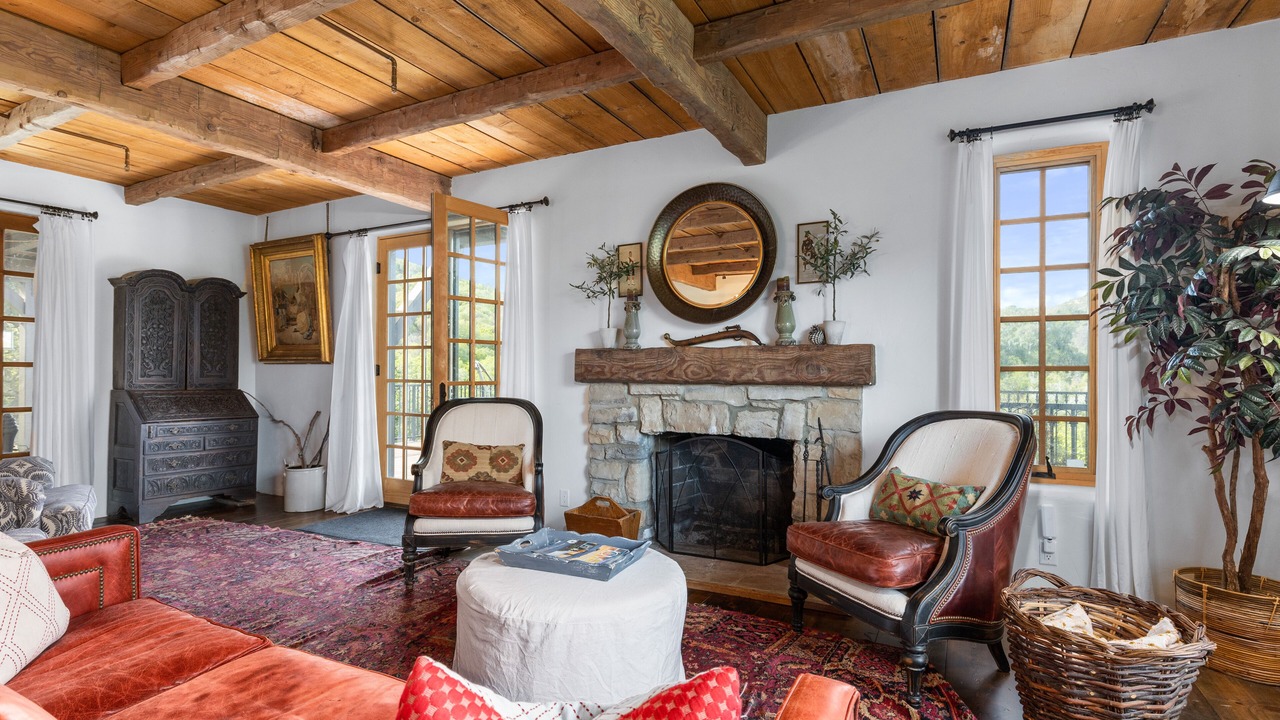 Photo of Livingroom in Cambria