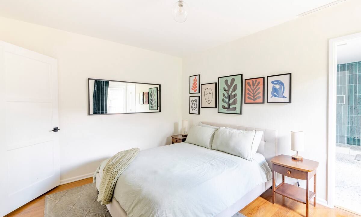 Photo of Bedroom in North Hollywood