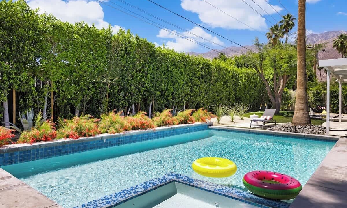 Photo of Outdoor in Tahquitz River Estates