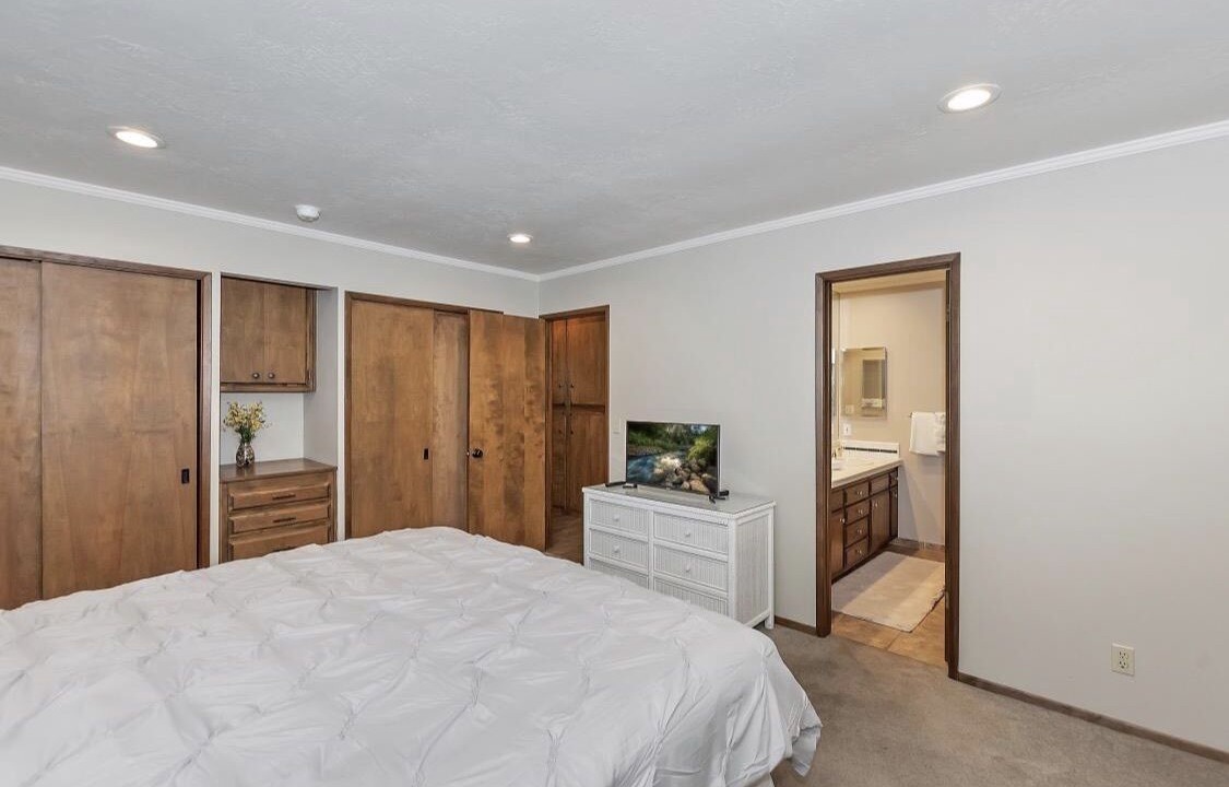 Photo of Bathroom in Big Bear Lake