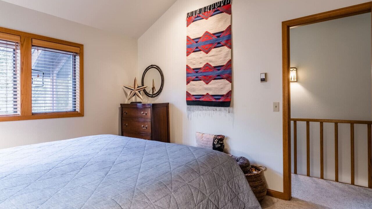 Photo of Bedroom in June Lake