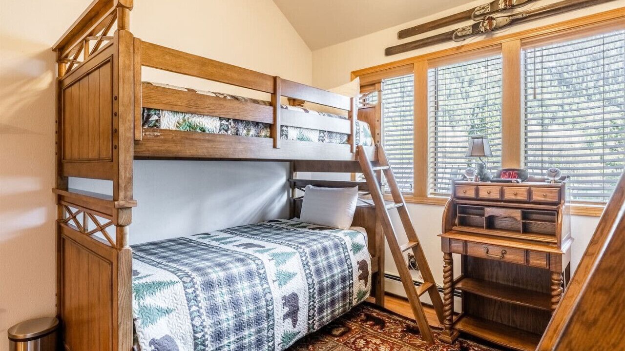 Photo of Bedroom in June Lake