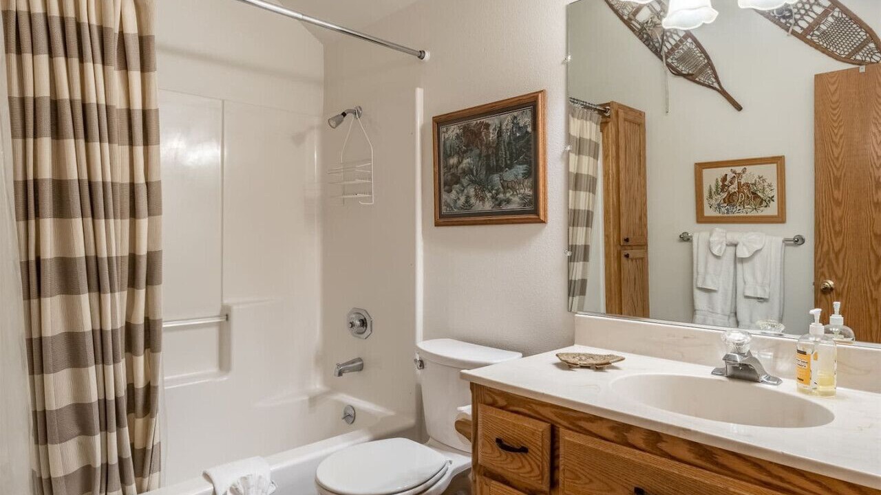 Photo of Bathroom in June Lake