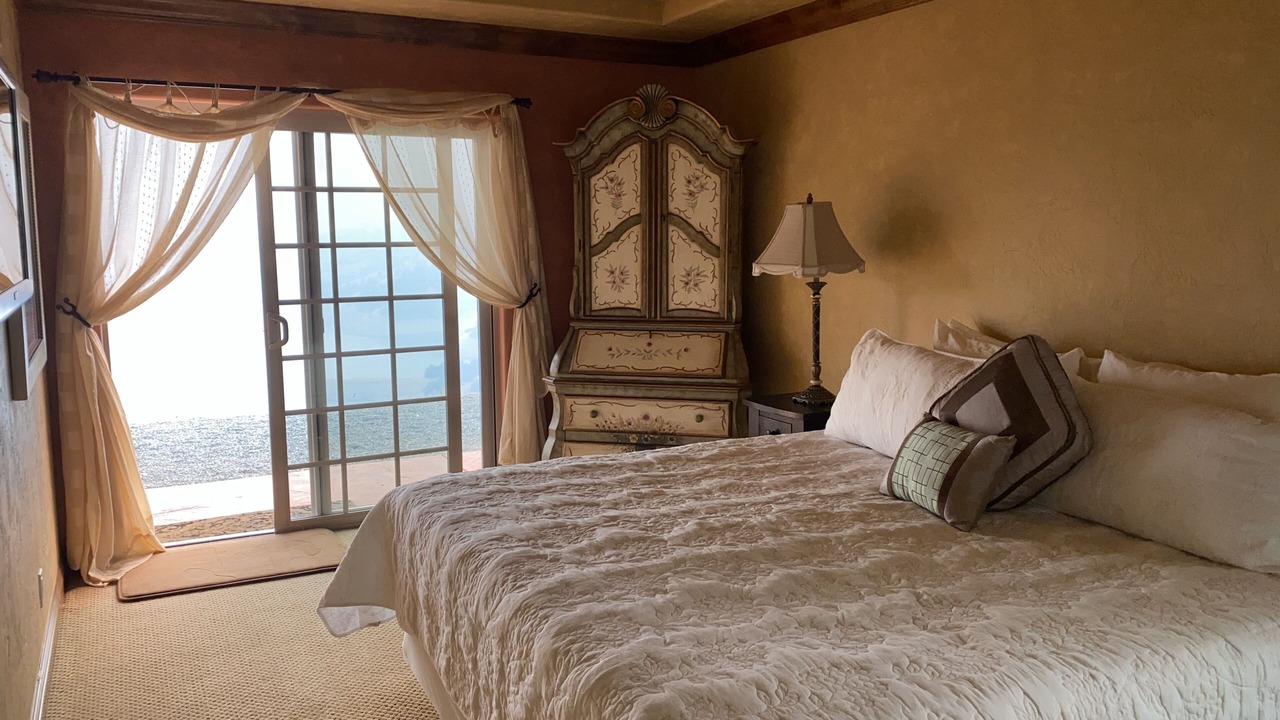 Photo of Bedroom in Angels Camp