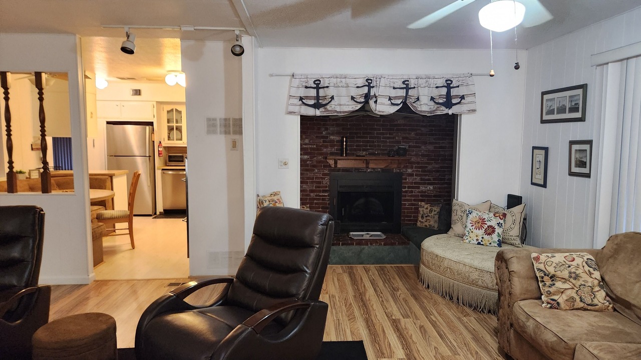 Photo of Livingroom in Desert Hills