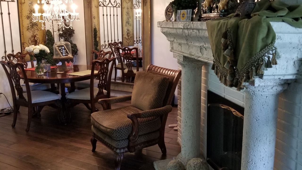 Photo of Livingroom in Bakersfield