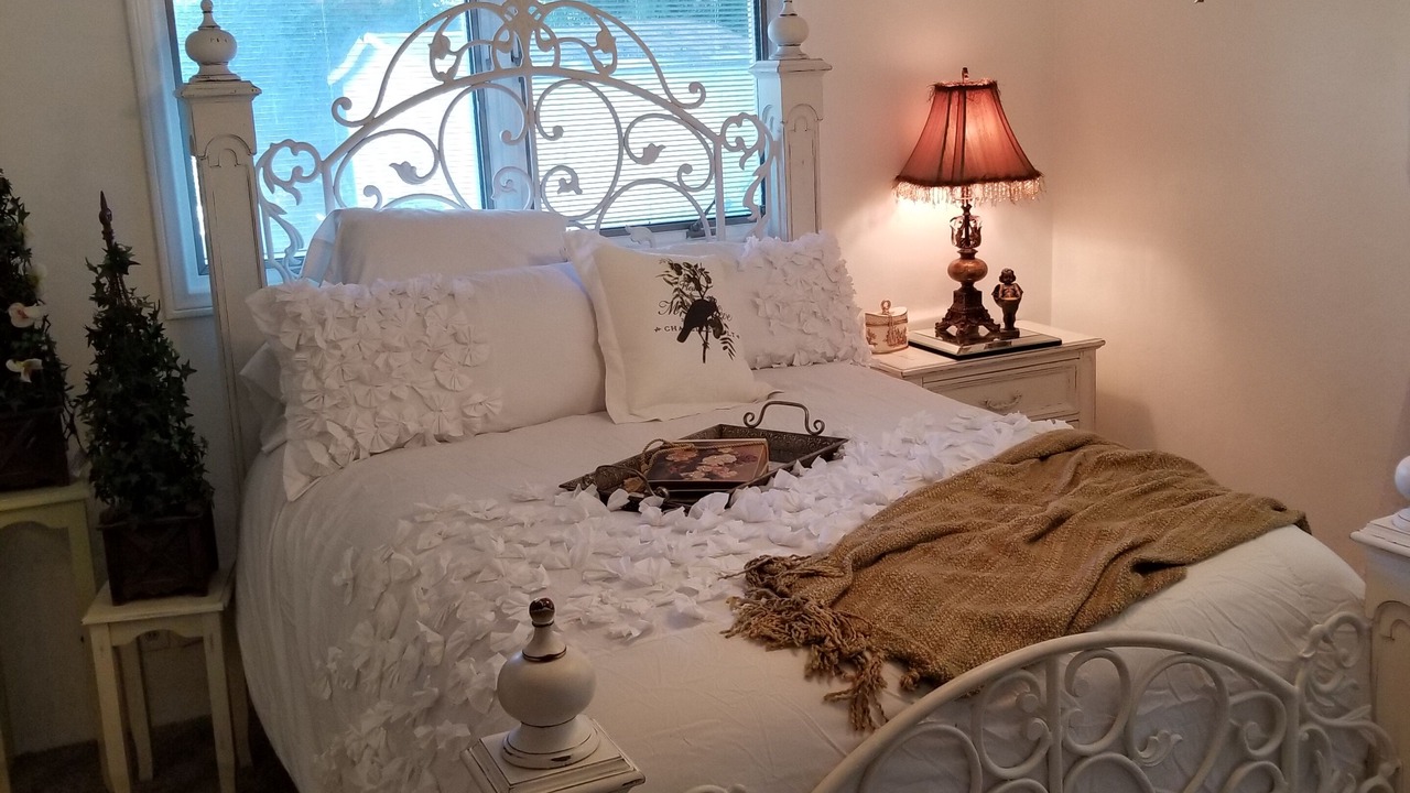 Photo of Bedroom in Bakersfield