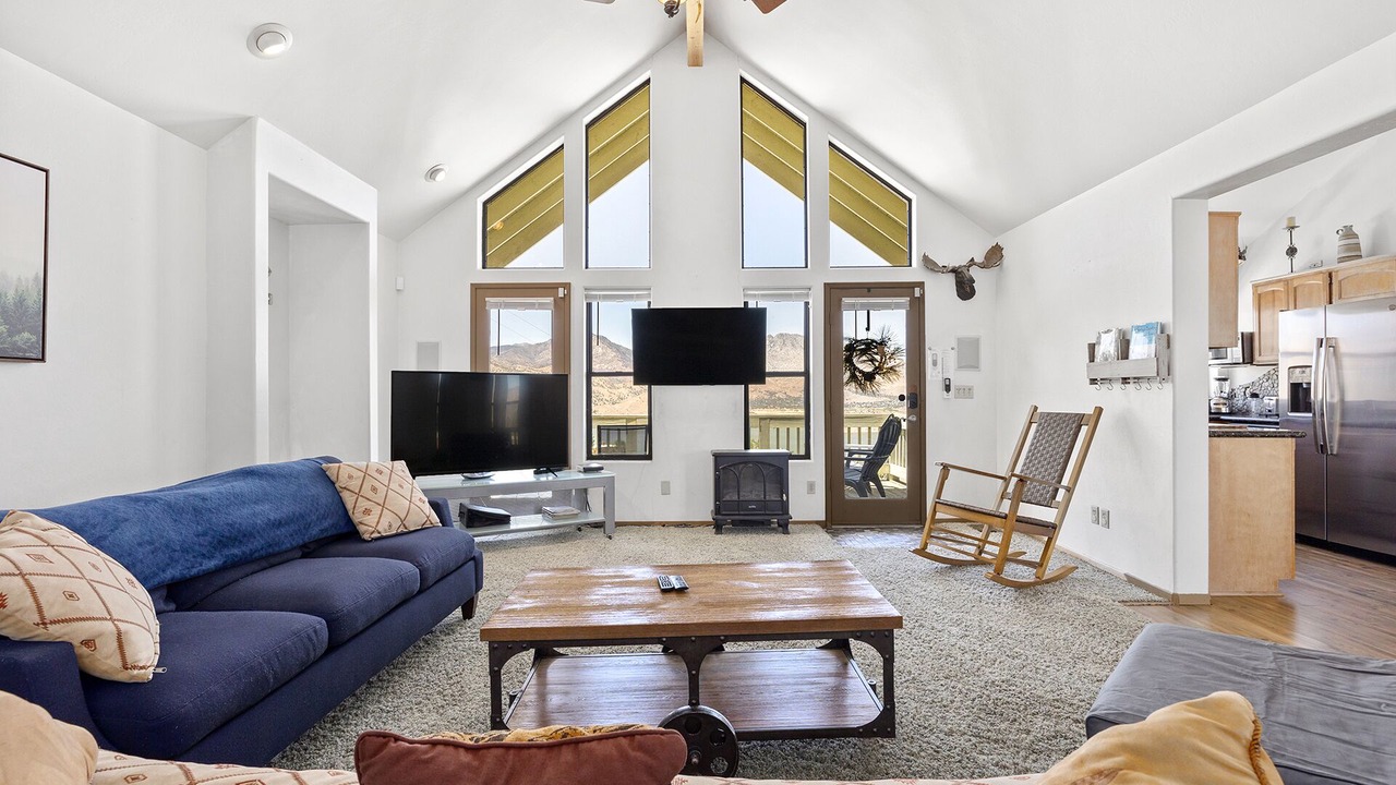 Photo of Livingroom in Lake Isabella