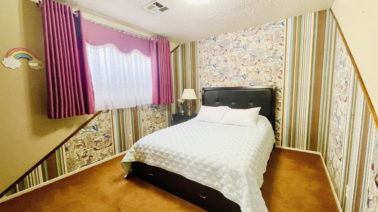 Photo of Bedroom in Palmdale