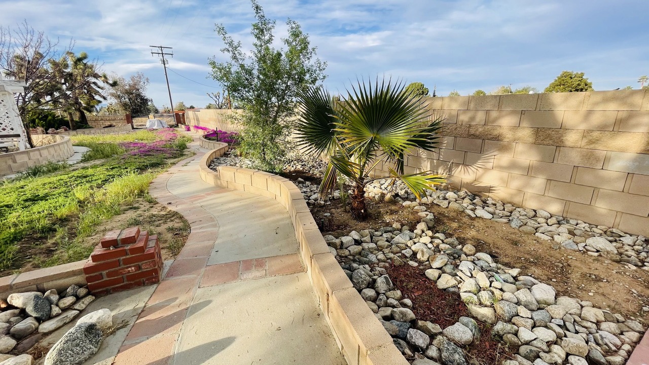 Photo of Outdoor in Palmdale
