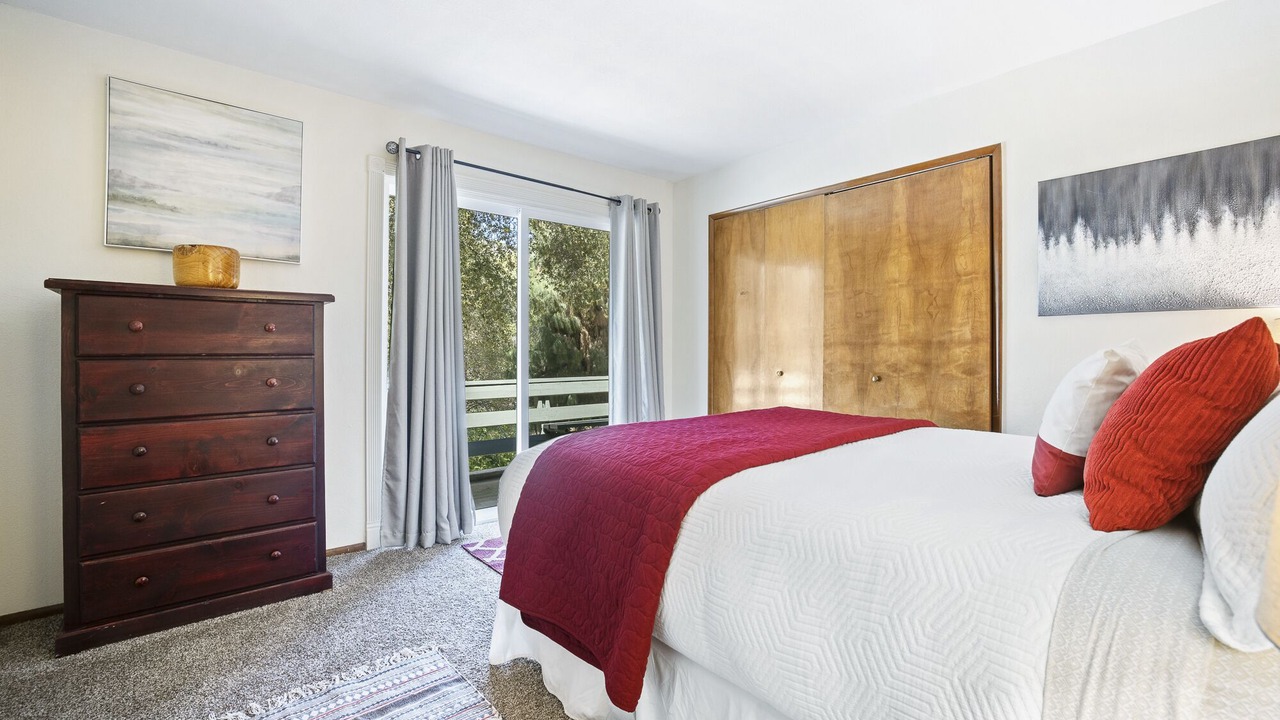 Photo of Bedroom in Three Rivers