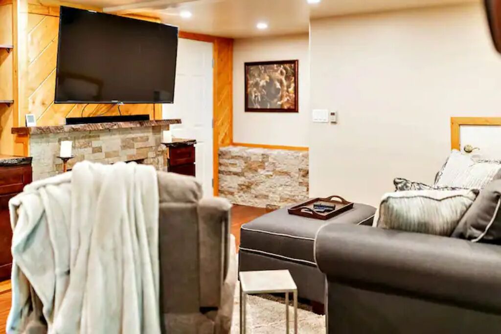 Photo of Livingroom in Shaver Lake