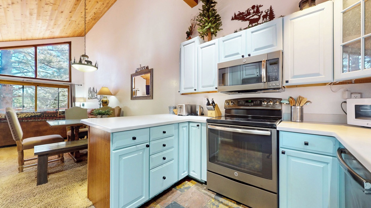 Photo of Kitchen in Mammoth Lakes