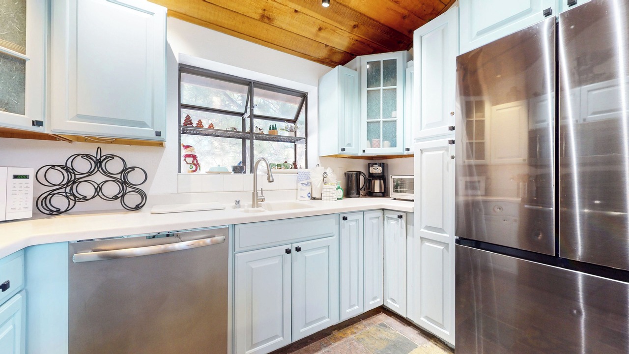 Photo of Kitchen in Mammoth Lakes