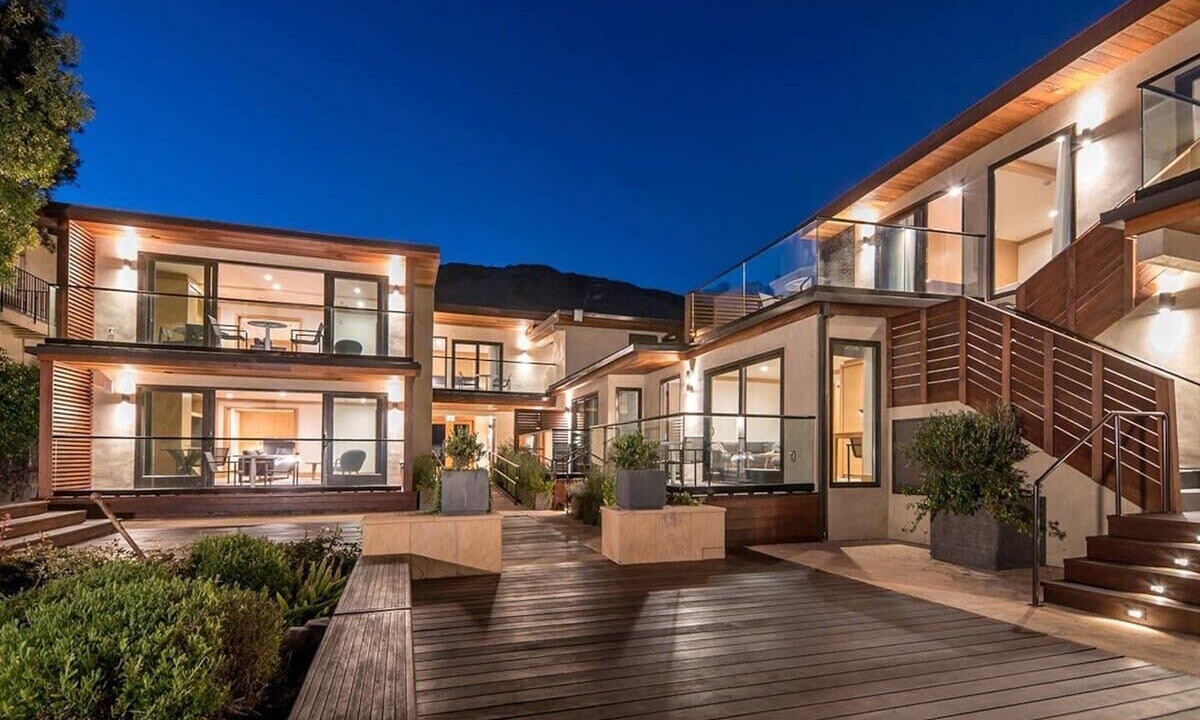 Photo of Others in Eastern Malibu