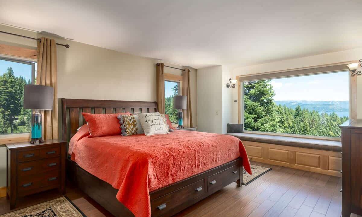 Photo of Bedroom in Carnelian Bay