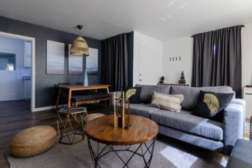 Photo of Livingroom in East Richmond
