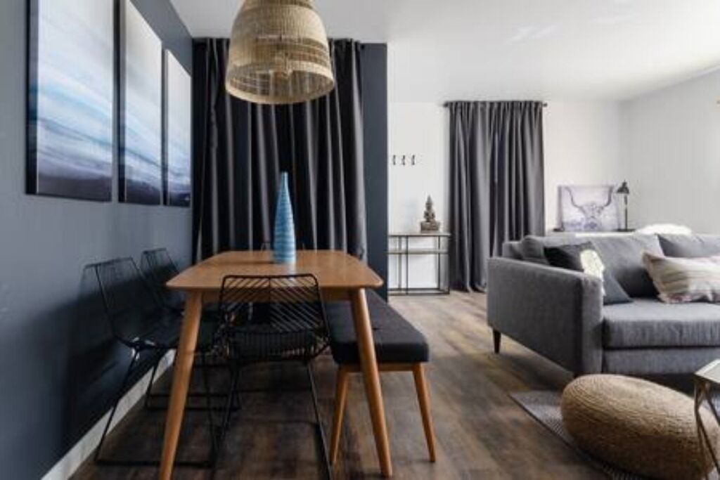 Photo of Livingroom in East Richmond