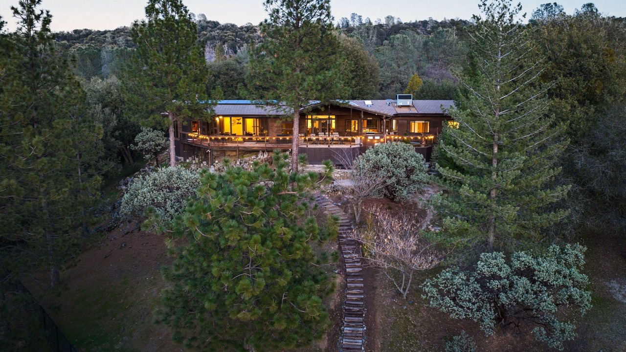 Photo of Outdoor in Oakhurst