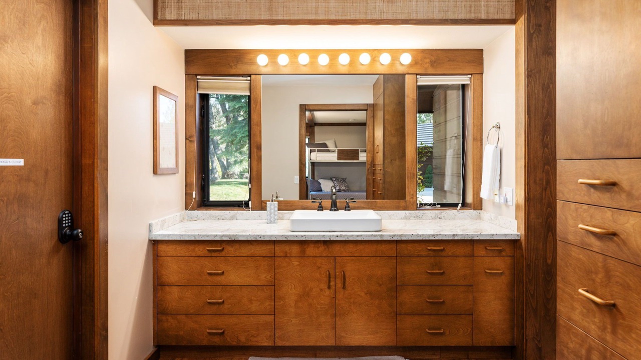 Photo of Bathroom in Oakhurst