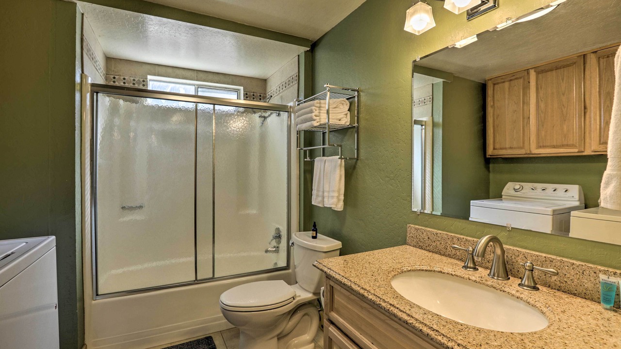 Photo of Bathroom in Country Club Estates