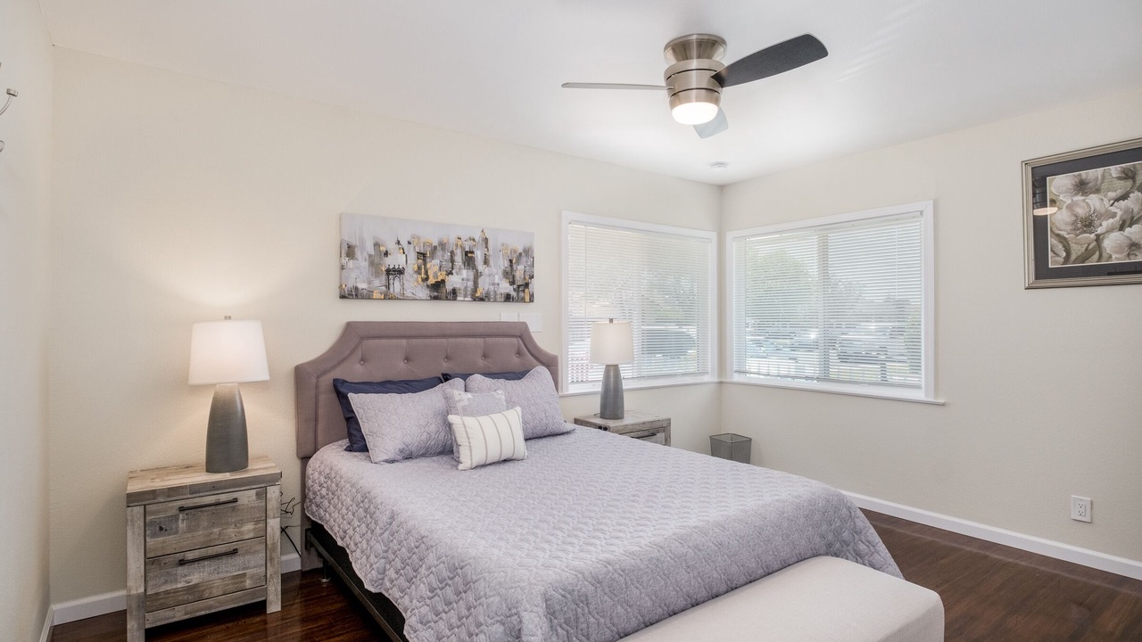 Photo of Bedroom in Raisin