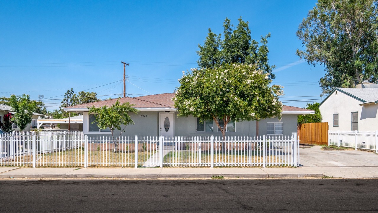Photo of Outdoor in Raisin