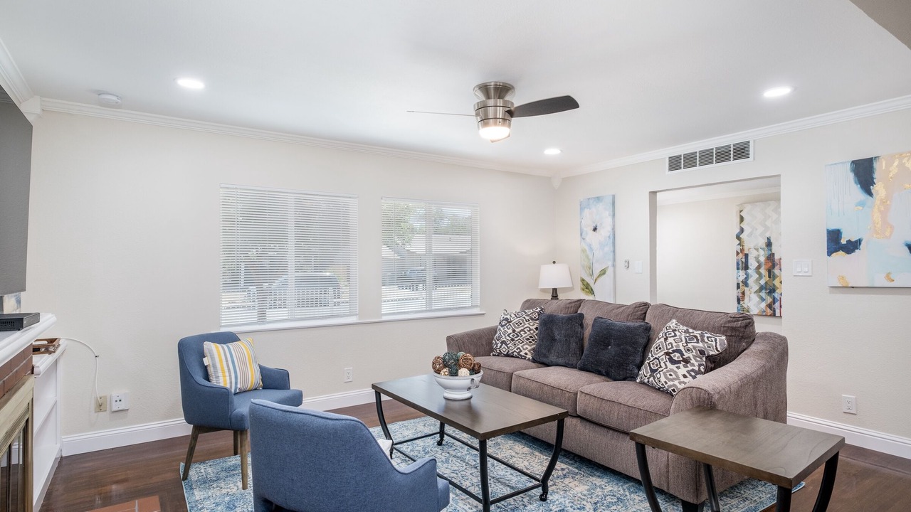 Photo of Livingroom in Raisin