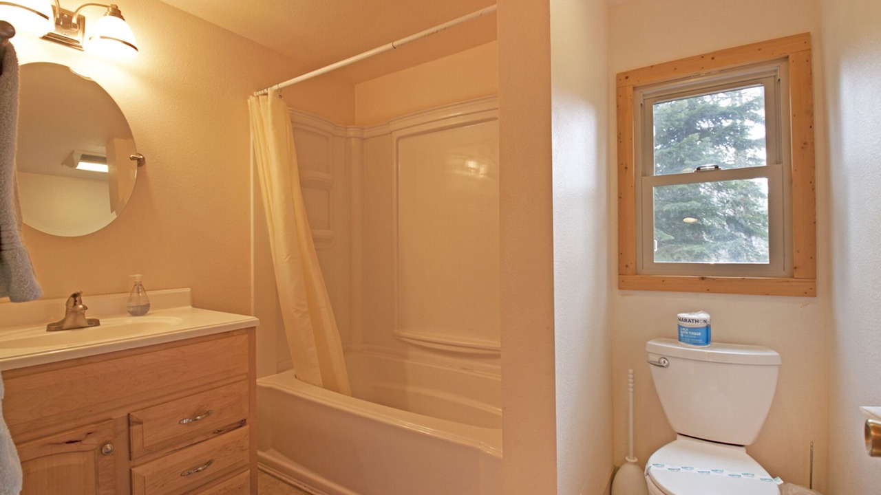 Photo of Bathroom in Sunnyside