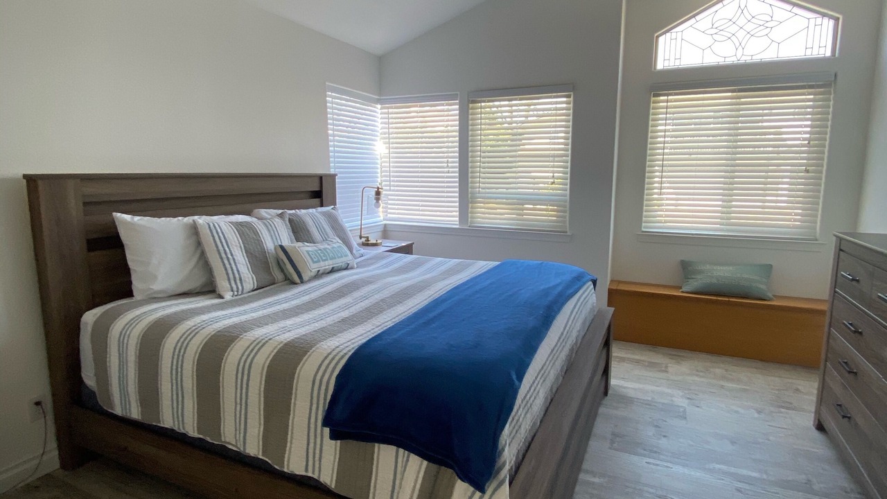 Photo of Bedroom in Marine Terrace