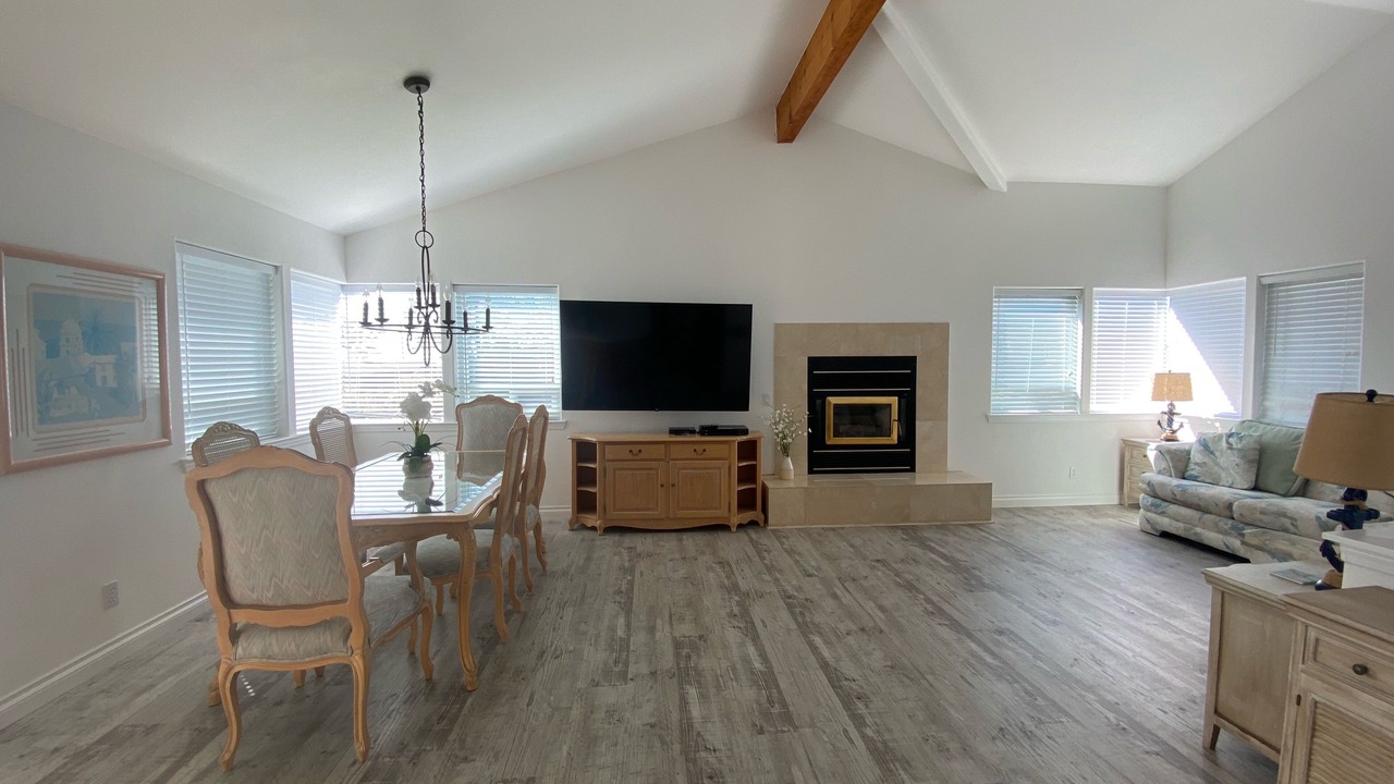 Photo of Livingroom in Marine Terrace