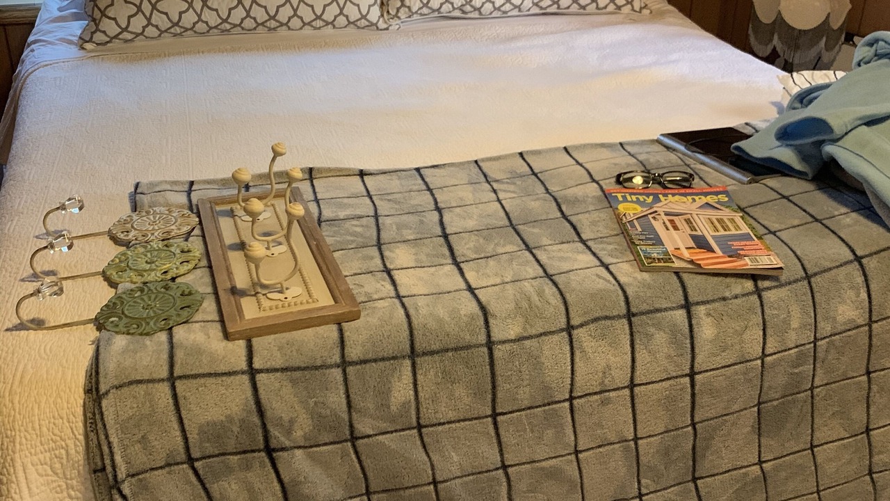 Photo of Bedroom in Green Valley Lake