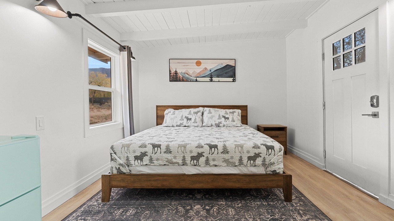 Photo of Bedroom in Walker