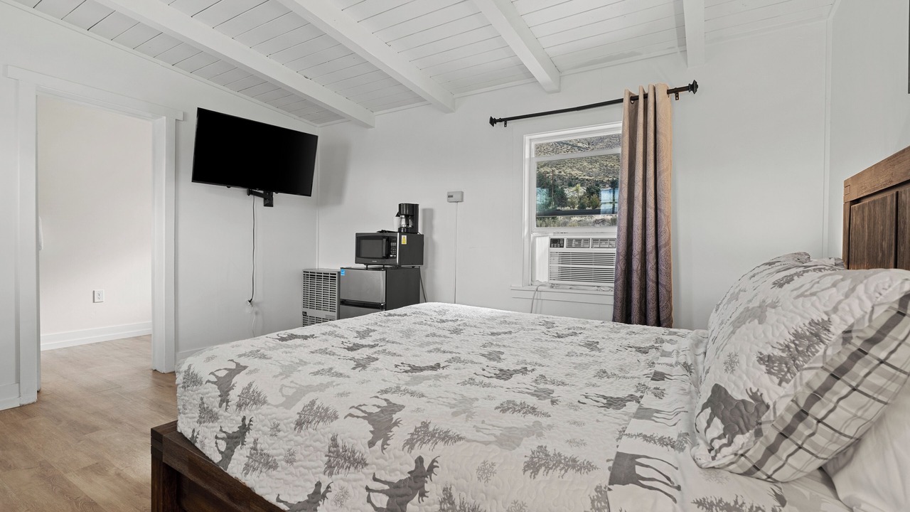 Photo of Bedroom in Walker