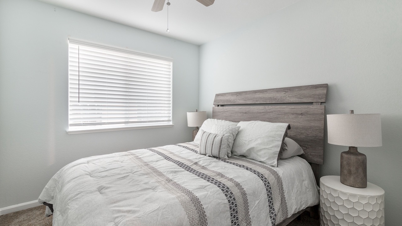 Photo of Bedroom in Parkway-South Sacramento