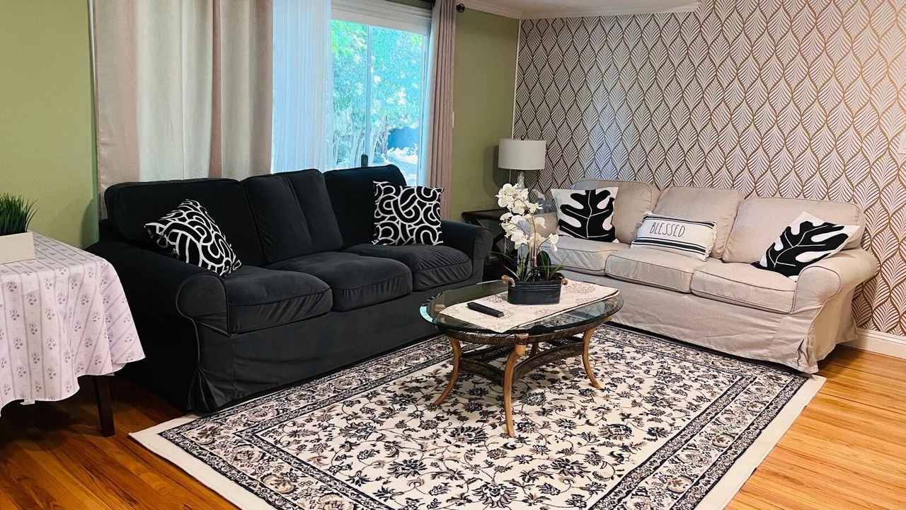Photo of Livingroom in Danville